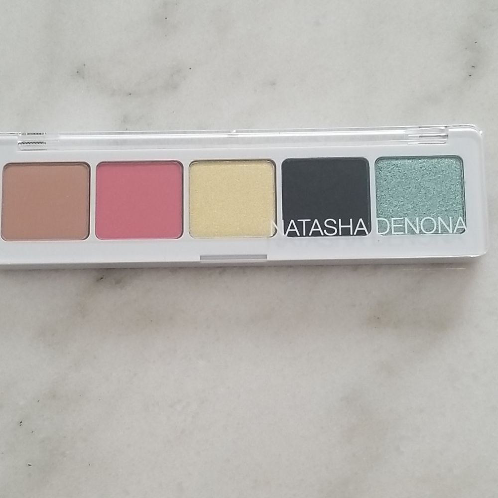 Eyeshadow palette